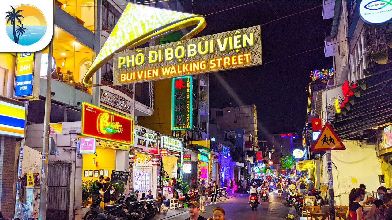 Bui Vien Street - street foods in saigon